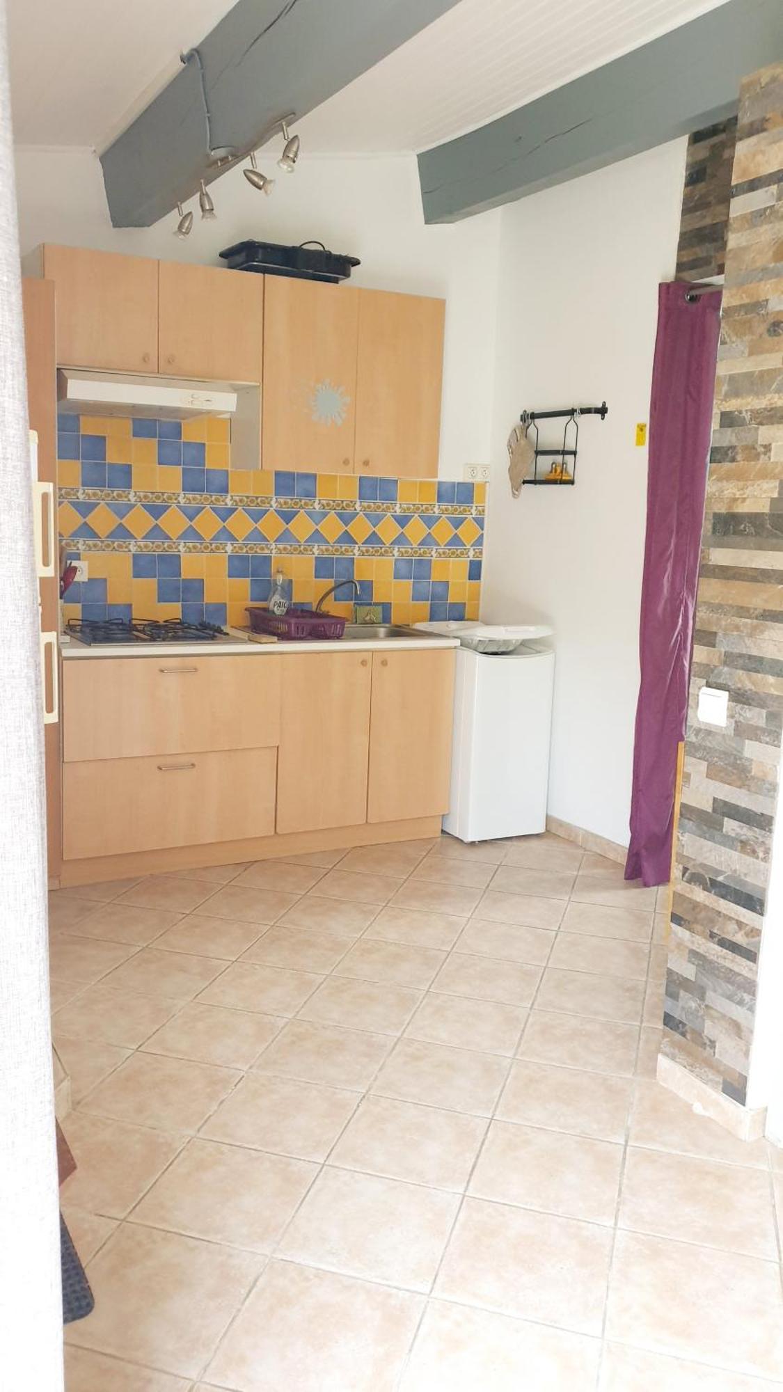 Studio 33 M2 Au Calme Proche Hyeres La Crau Zewnętrze zdjęcie